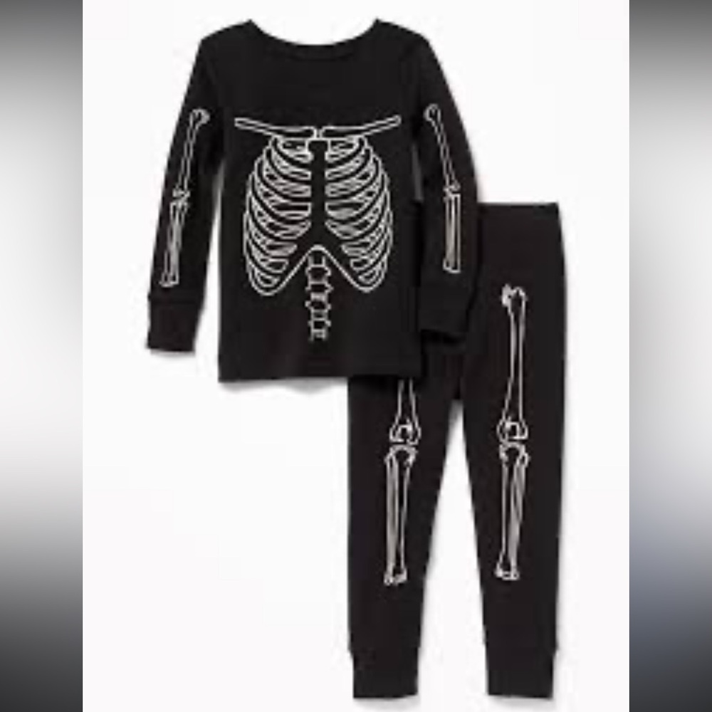 Old Navy GAP Glow in the Dark Halloween Skeleton Pajamas PJ’s 3T Toddler Kids